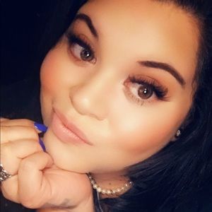 Meet your Posher, Tiffany